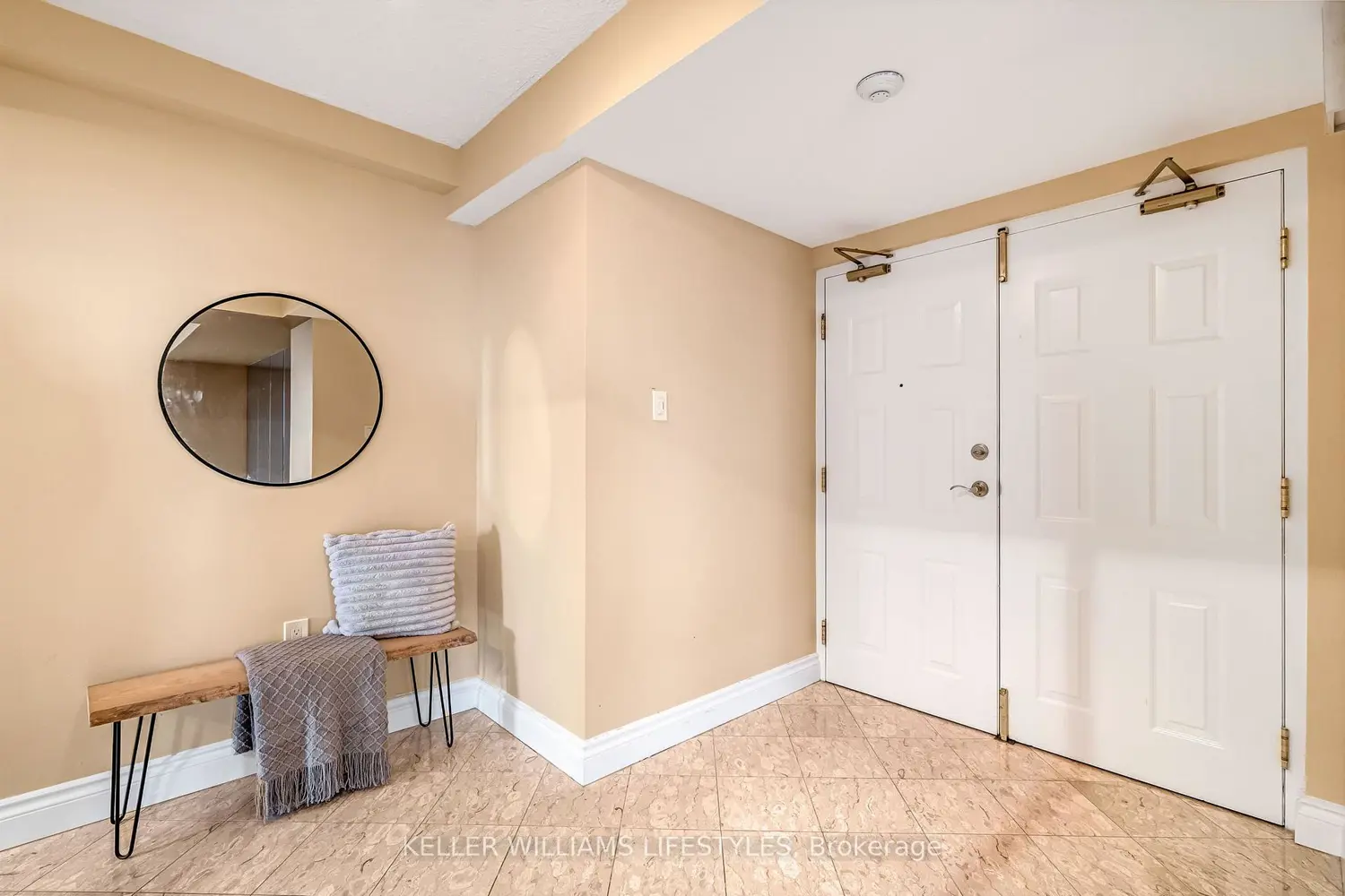 7 Picton Street 1101 photo 2