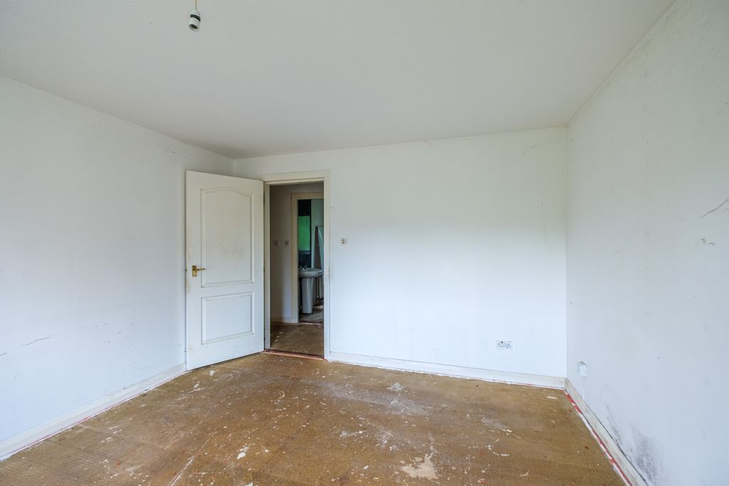 2 bed flat for saleWilliam Street, Hamilton ML3 photo 4