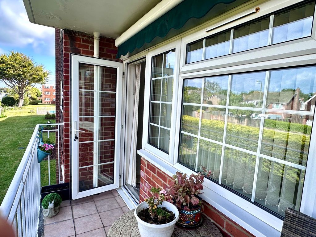 Additional image 6 of 2 bed flat for sale44 Mark Anthony Court, Hayling Island PO11