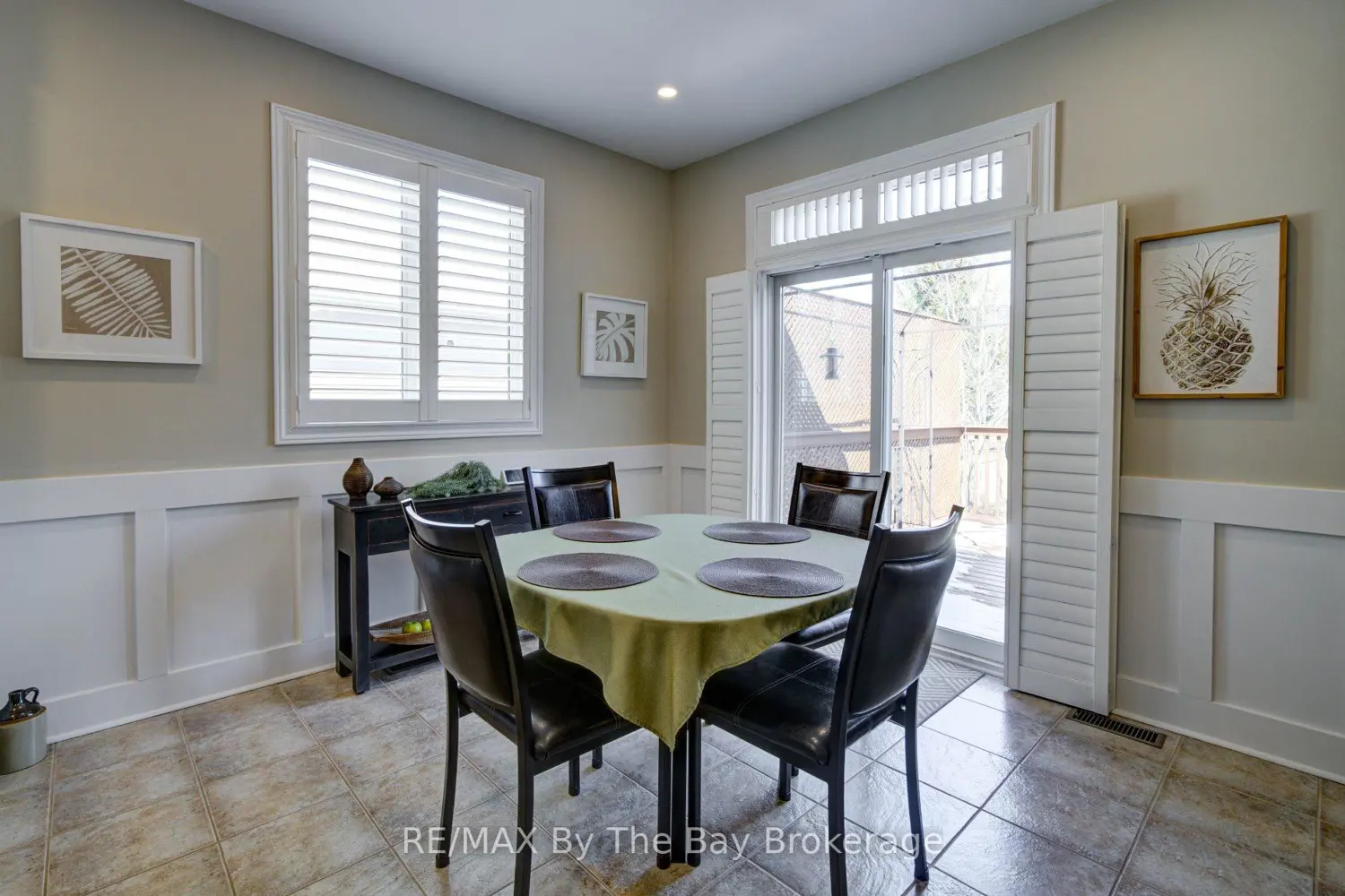 69 White Sands Way photo 3