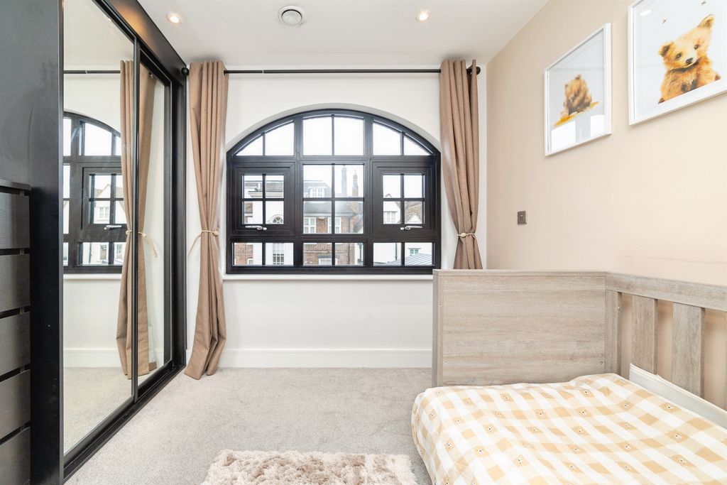 Additional image 13 of 2 bed flat for saleBircherley Green, Hertford SG14