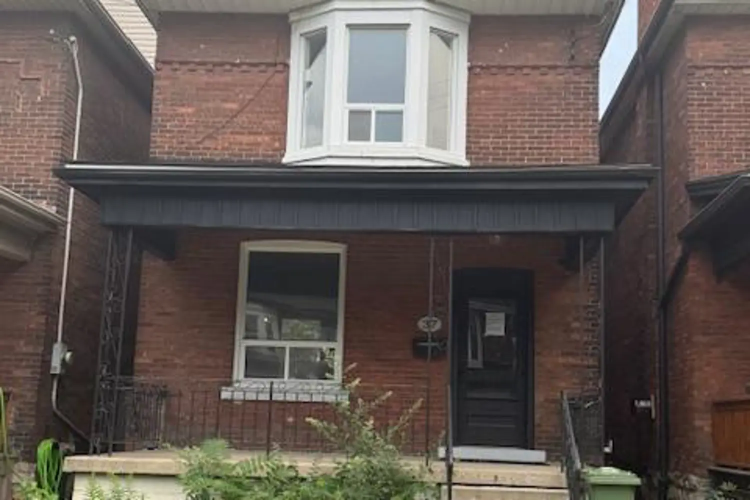 37 Gladstone Avenue