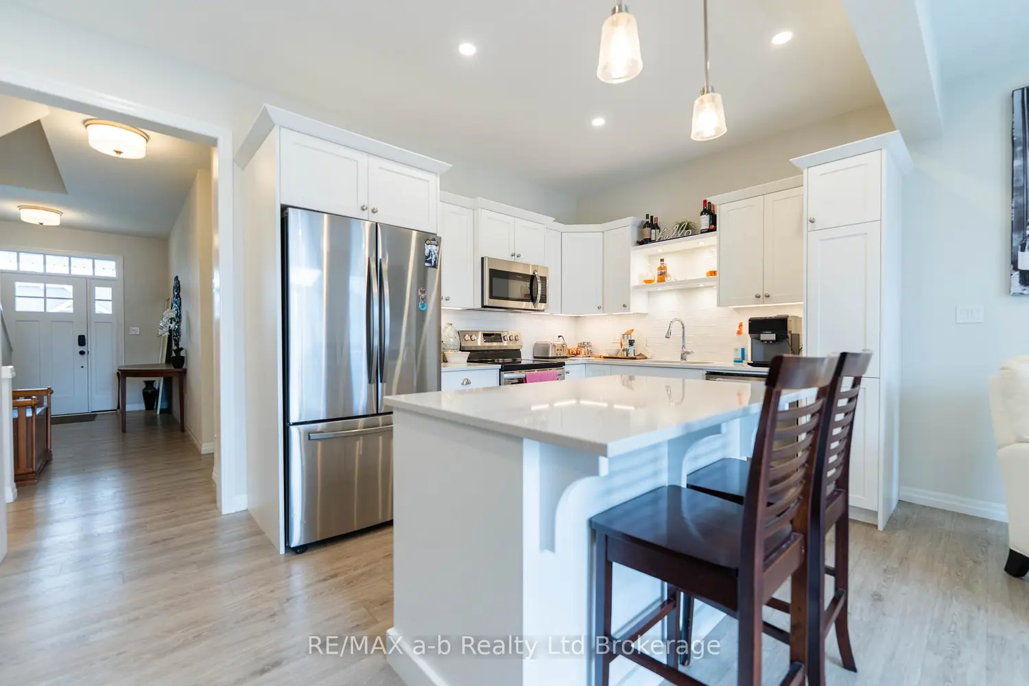 19 Huntley Avenue photo 5