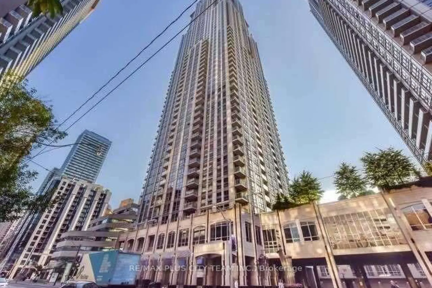 763 Bay Street 2812