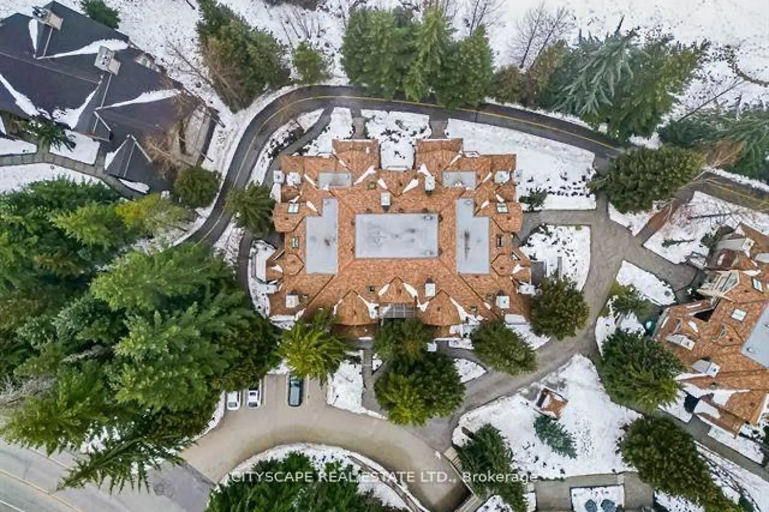 Additional image 15 of 4636 Blackcomb Way 31