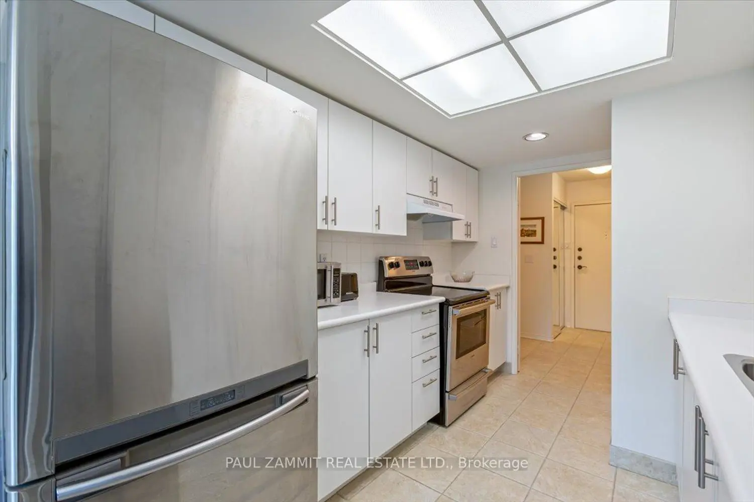 Additional image 4 of 7825 Bayview Avenue 214