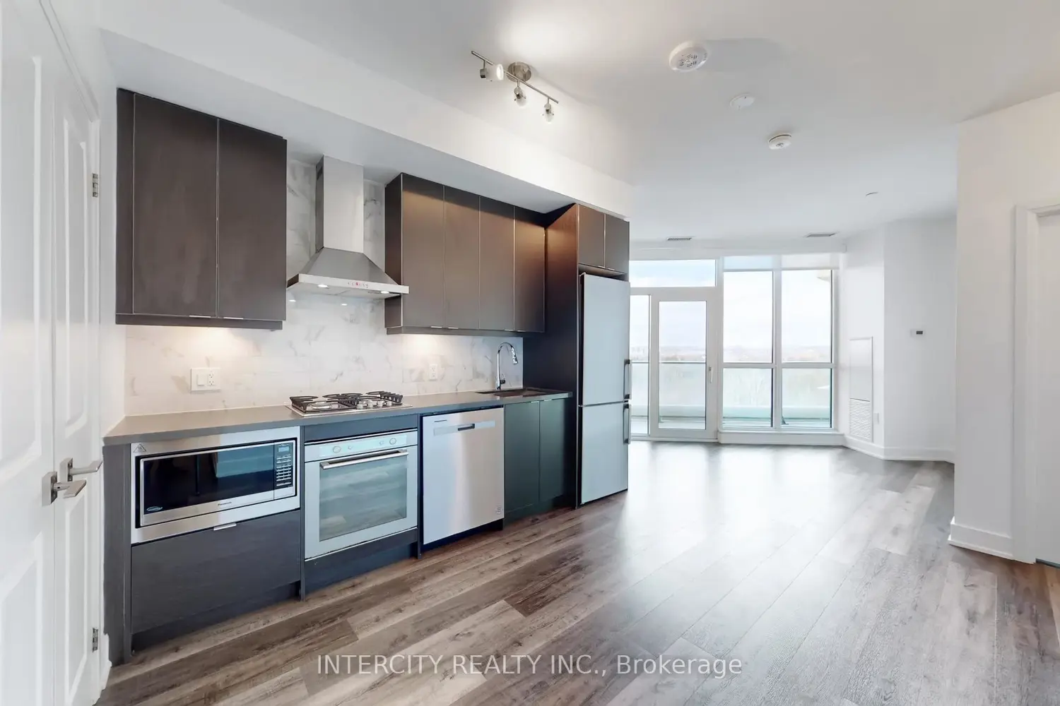 11782 Ninth Line A615 photo 4