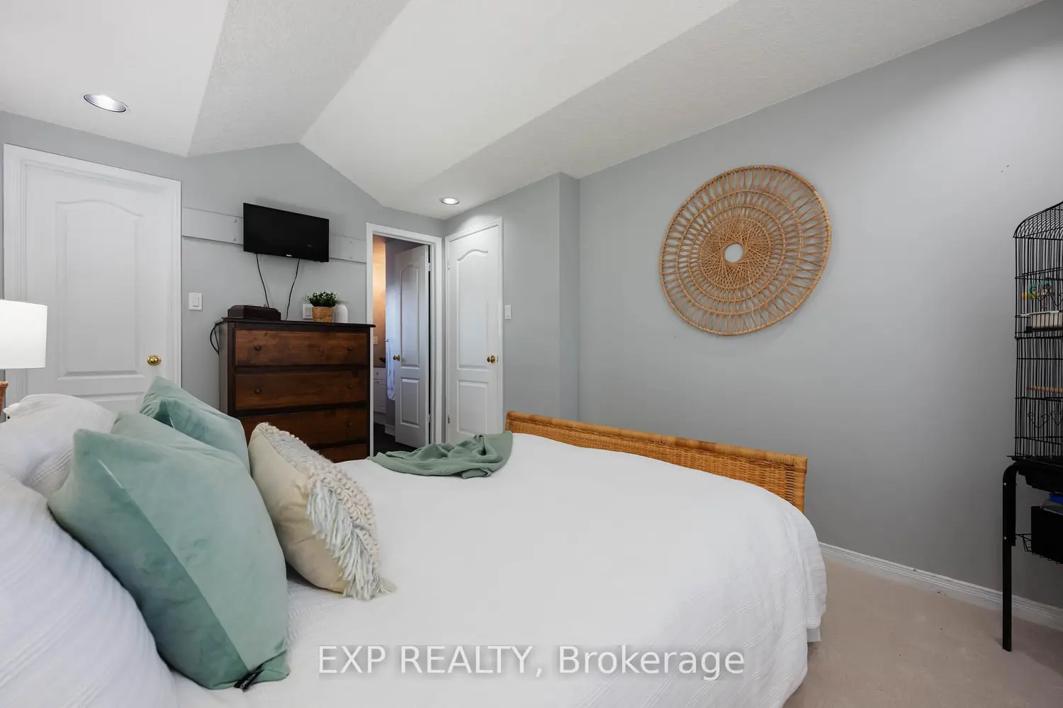 10 Mckitrick Drive photo 3