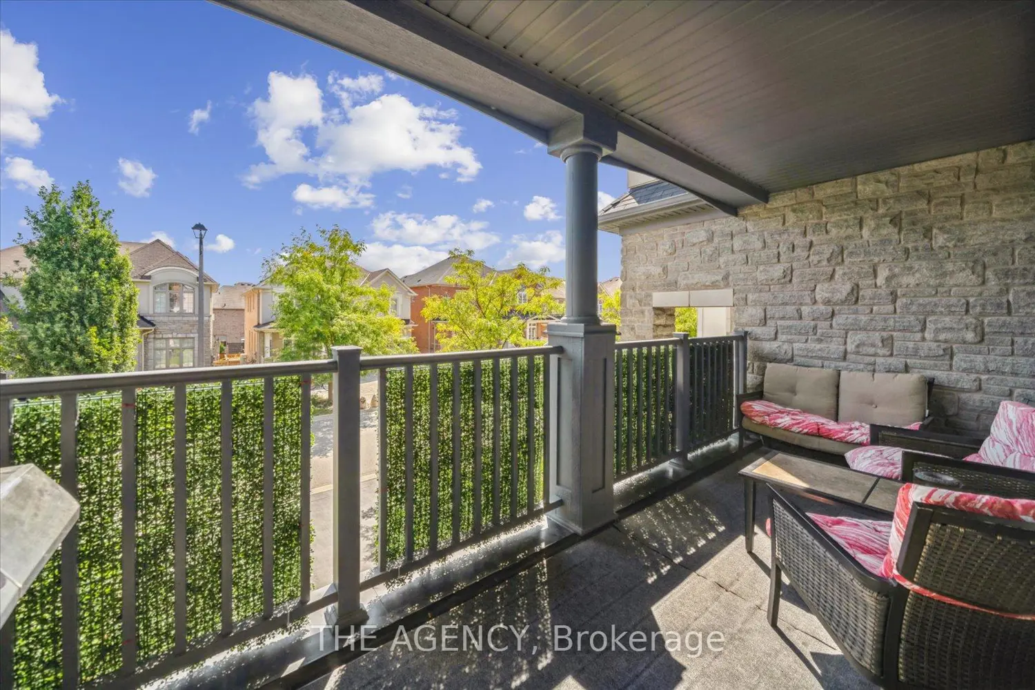 32 Timna Crescent photo 5