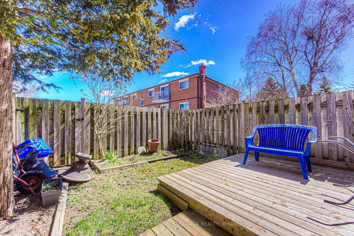 70 Morgan Avenue 6 photo 4