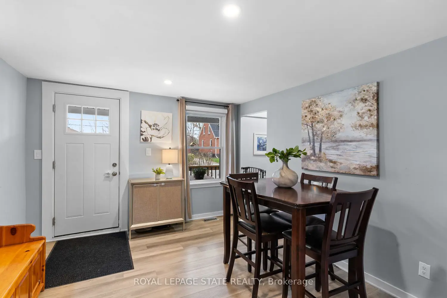 109 Wilton Avenue photo 2