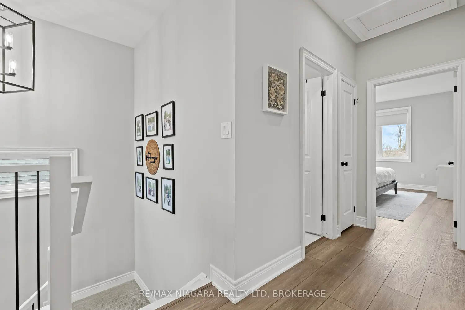 3549 Canfield Crescent photo 5