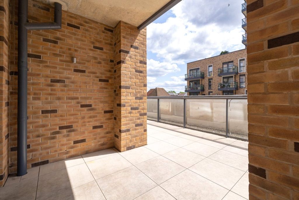 Additional image 7 of 2 bed flat for saleUnity Lane, Hounslow TW3