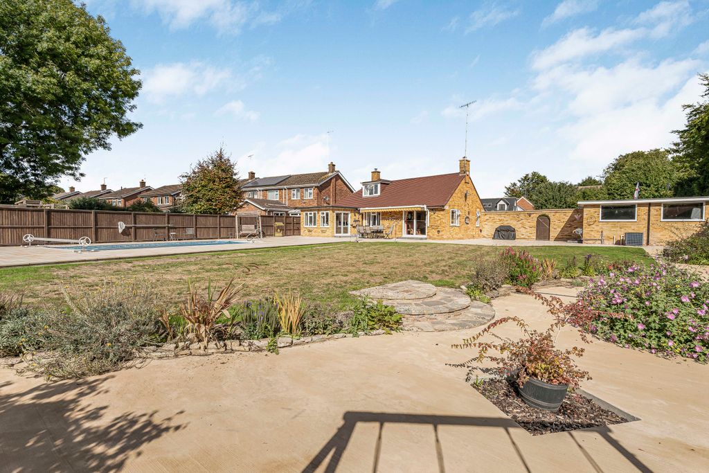 Additional image 21 of 4 bed detached house for salePiccotts End, Hemel Hempstead HP1