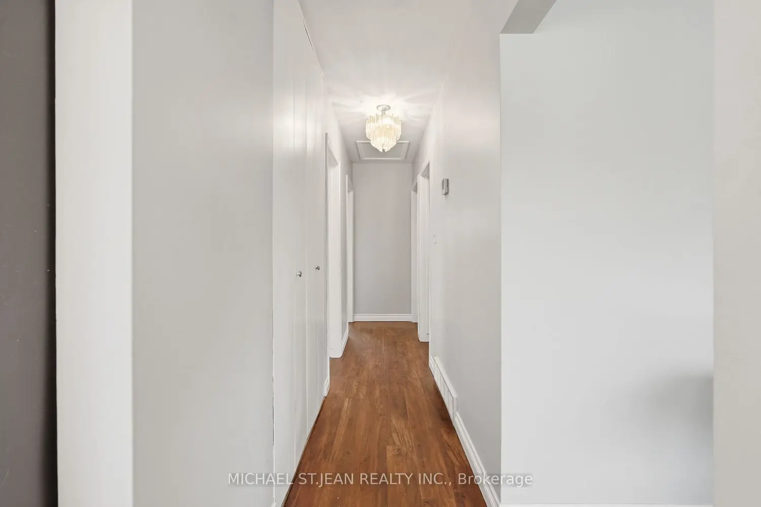 80 Luscombe Street photo 4