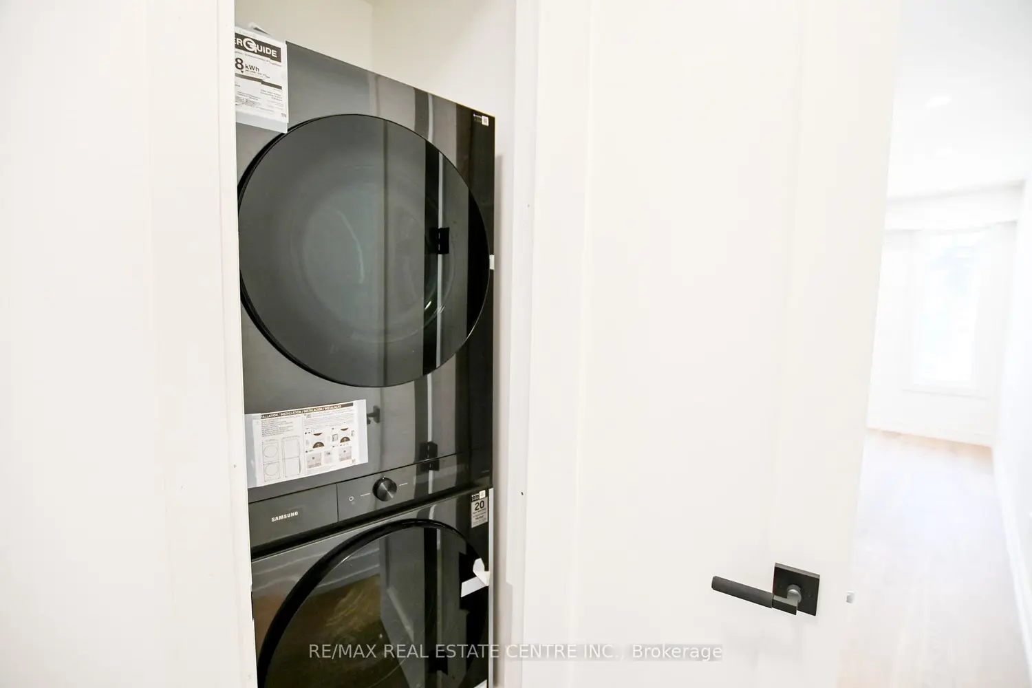 57 Jones Avenue photo 5