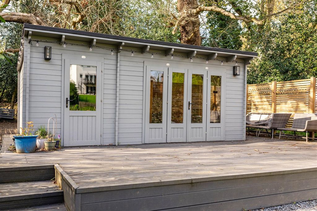 Additional image 35 of 5 bed detached house for saleWoodlands Drive, Hoddesdon EN11