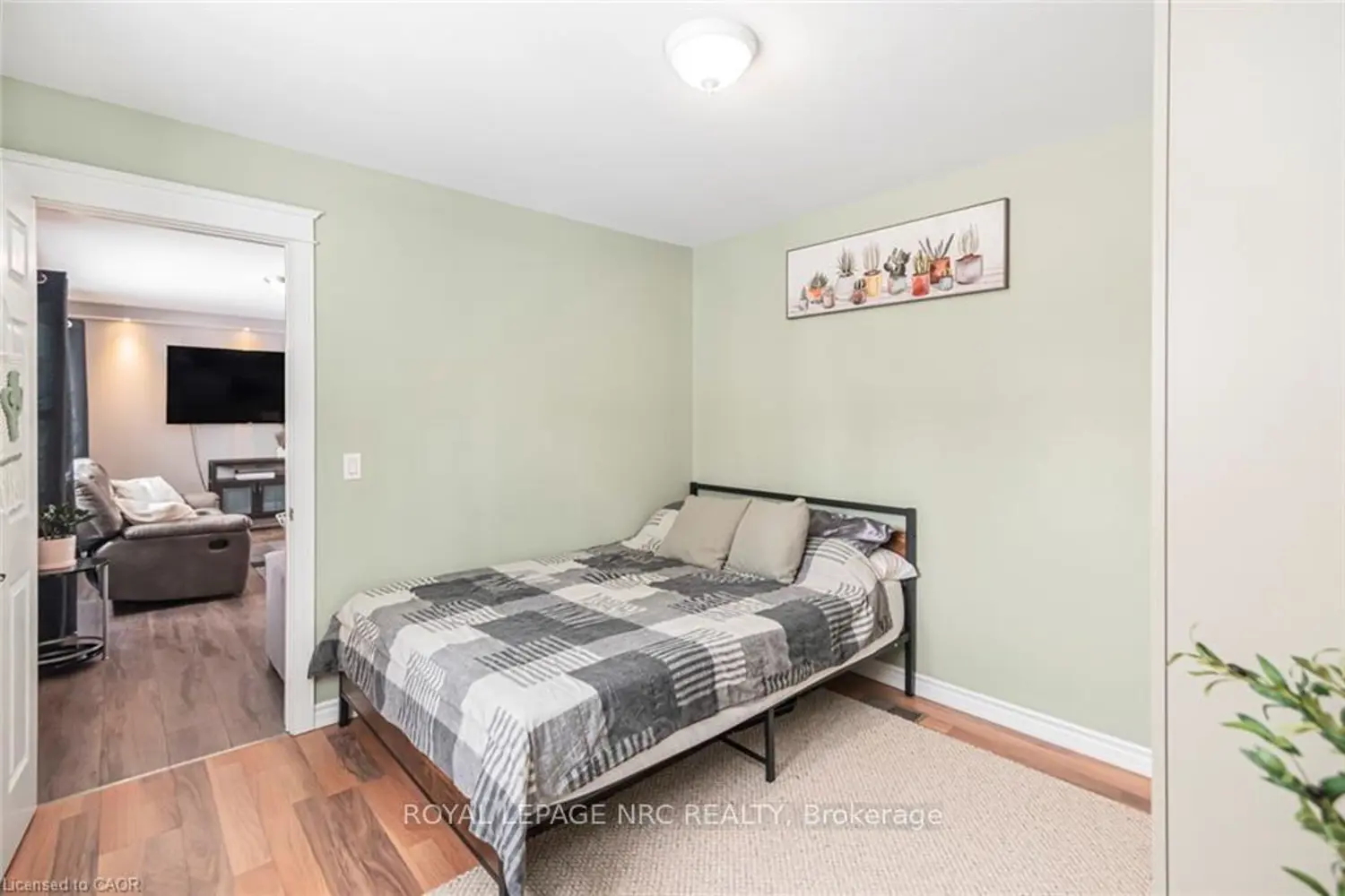 Additional image 18 of 11685 Burnaby Road