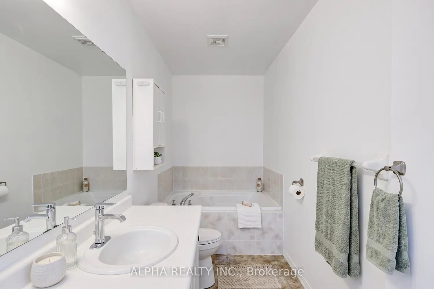 Additional image 7 of 102 Roxton Road