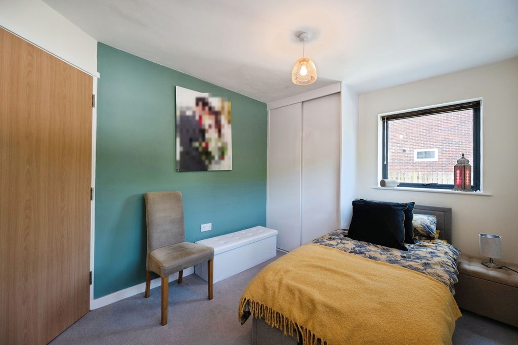 Additional image 11 of 2 bed flat for saleChannel House, 386 Sea Front, Hayling Island, Hampshire PO11