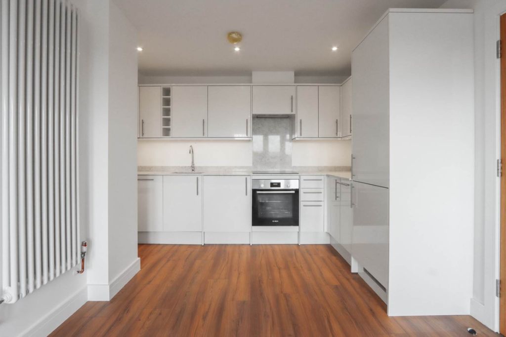 Additional image 8 of 1 bed flat for saleRye Road, Rye Park, Hoddesdon EN11