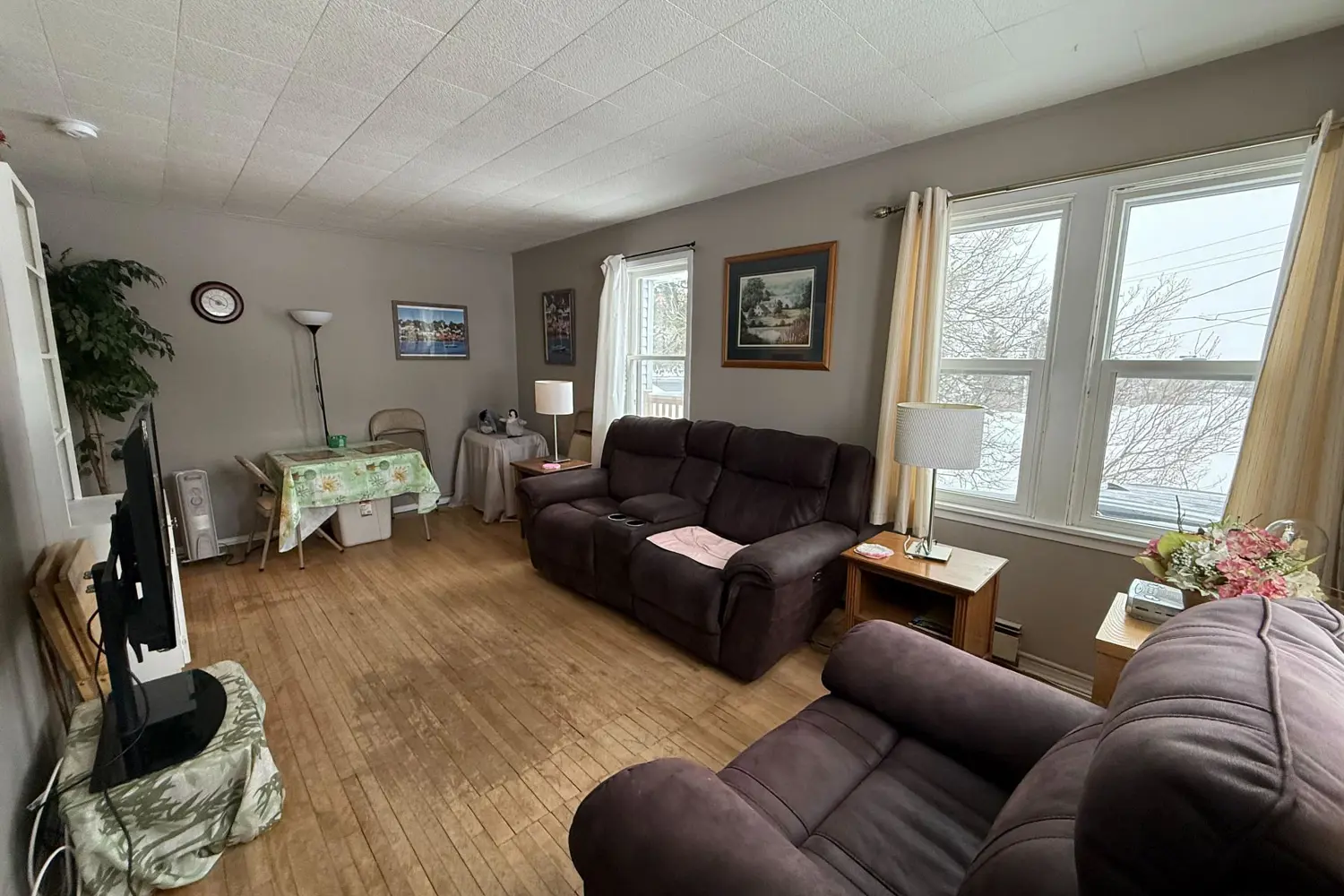 69 Mccamus Avenue photo 4