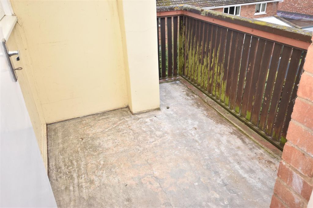 Additional image 13 of 2 bed flat for saleKhormaksar Drive, Nocton, Lincoln LN4