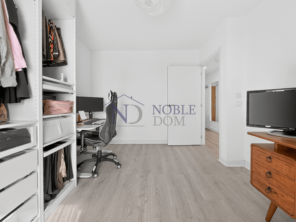 Additional image 7 of 2 bed flat for saleBarratt House, Prince Regent Road, Hounslow TW3