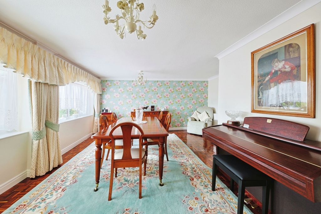 Additional image 9 of 4 bed detached house for saleJenny Brough Lane, Hessle HU13