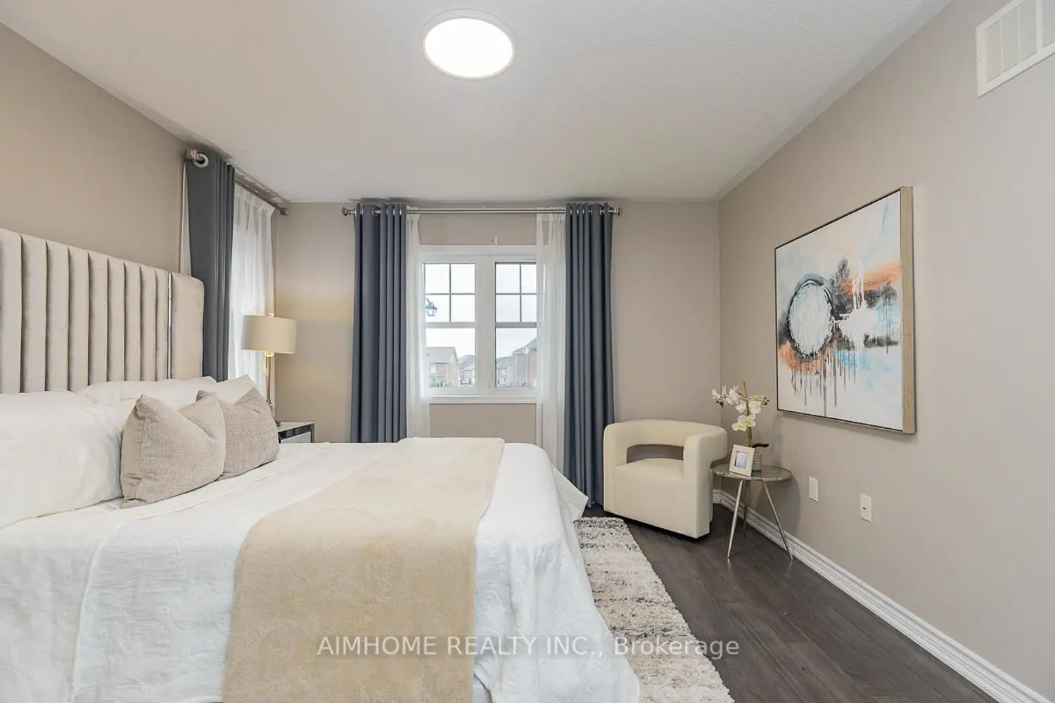 246 Thomas Phillips Drive photo 3
