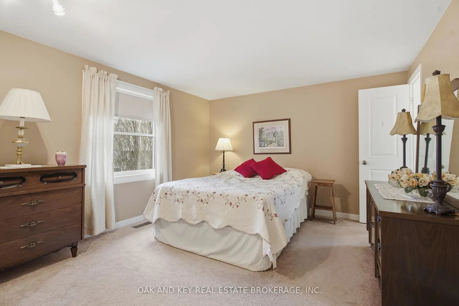 133 Fairlane Avenue photo 4