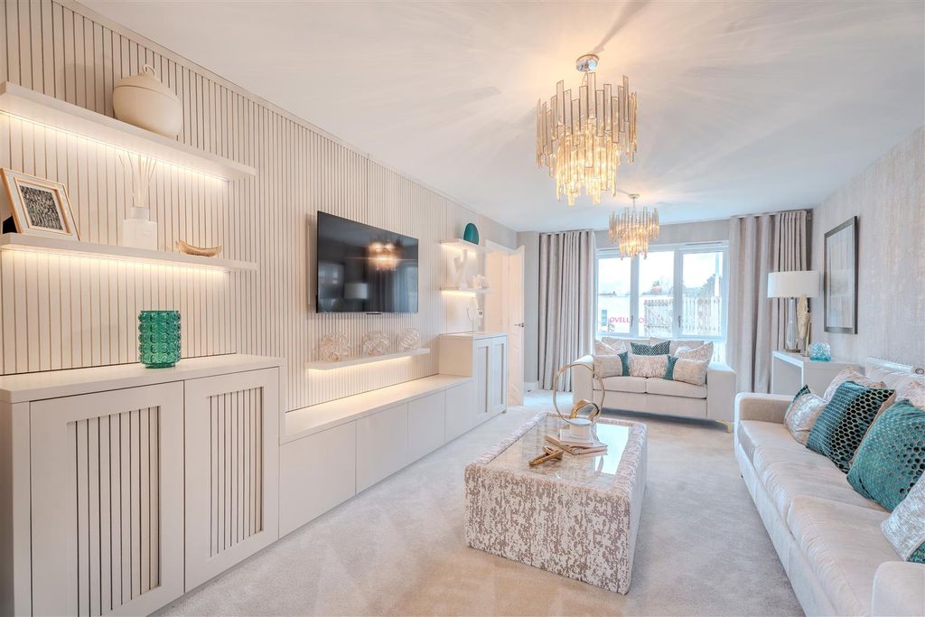 5 bed detached house for saleLampmaker Drive, Hamilton ML3 photo 3