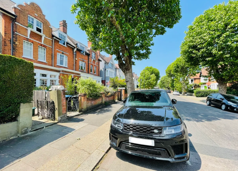 Dartmouth Road, London NW2, Studio to rent