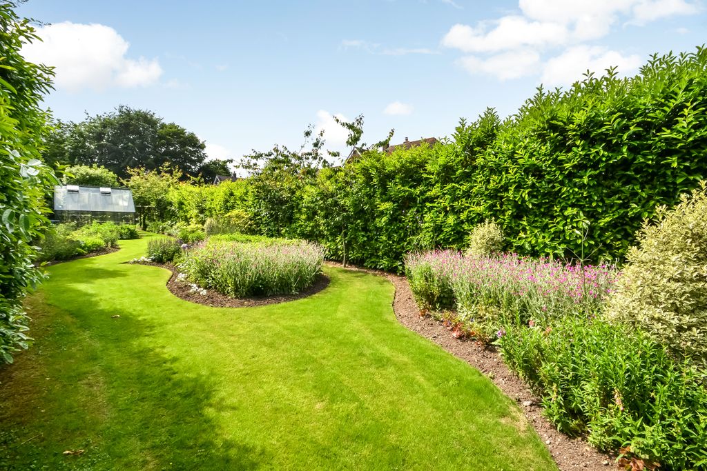 Additional image 32 of 5 bed property for saleOld Bedhampton, Hampshire PO9