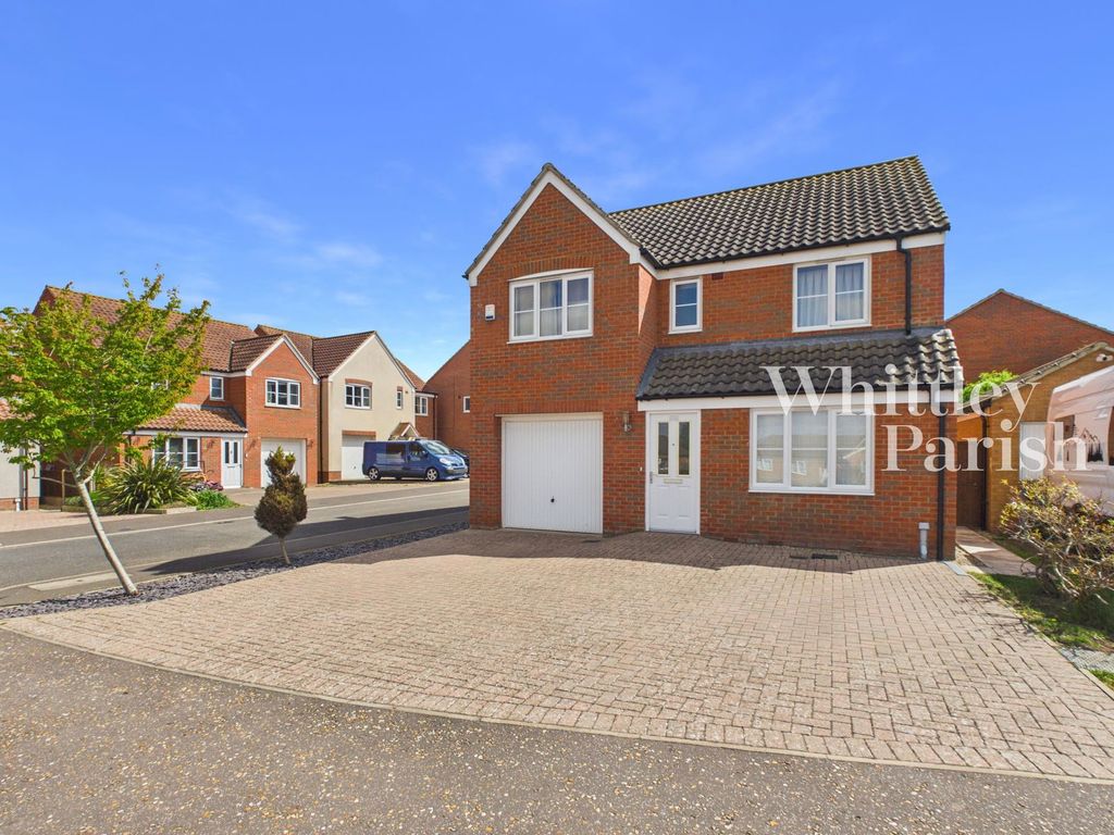 4 bed detached house for saleHarvest Way, Harleston IP20
