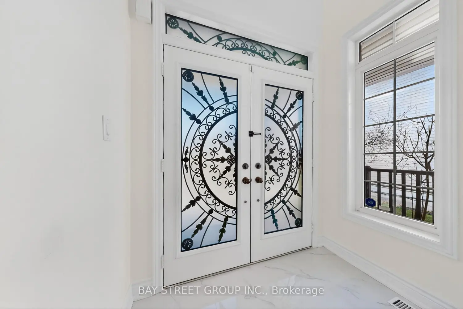 359 Worthington Avenue photo 2