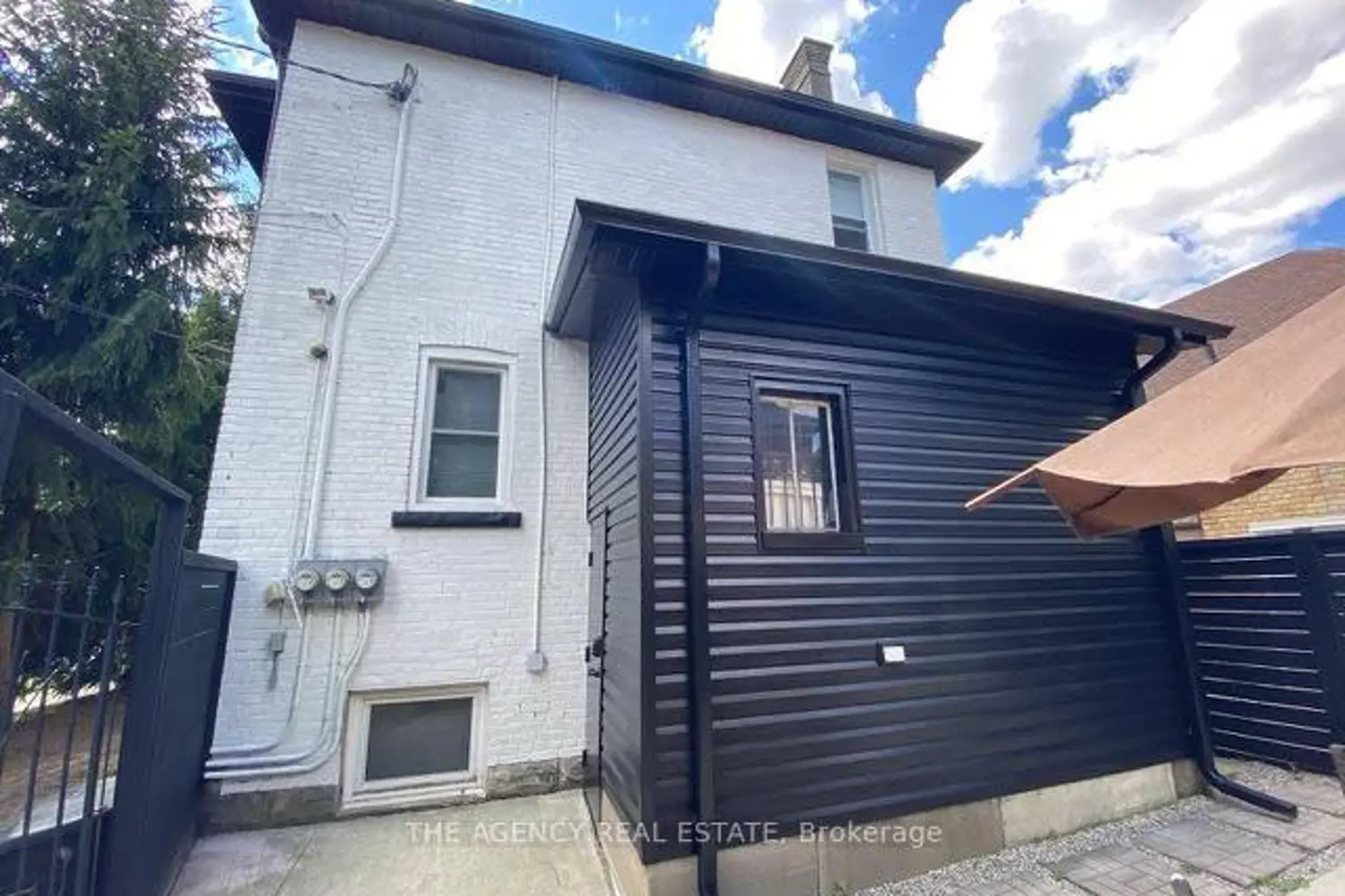 870 Queens Avenue photo 3