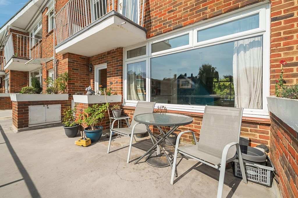 Additional image 11 of 2 bed maisonette for saleChurch Green, Harpenden AL5