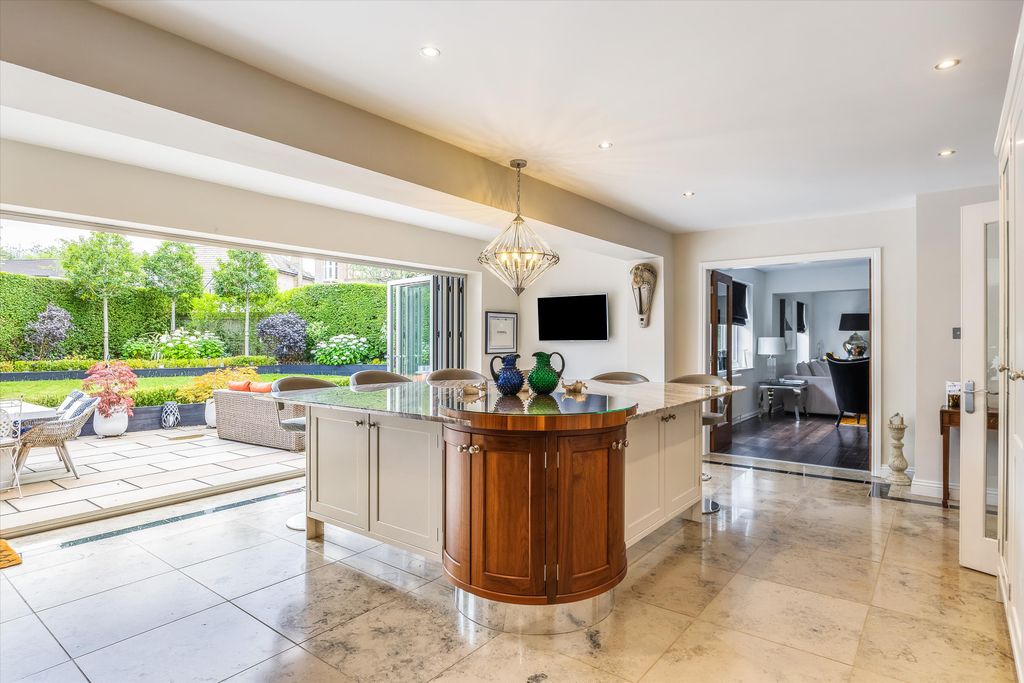 Additional image 5 of 4 bed detached house for saleWarwick Crescent, Harrogate, North Yorkshire HG2