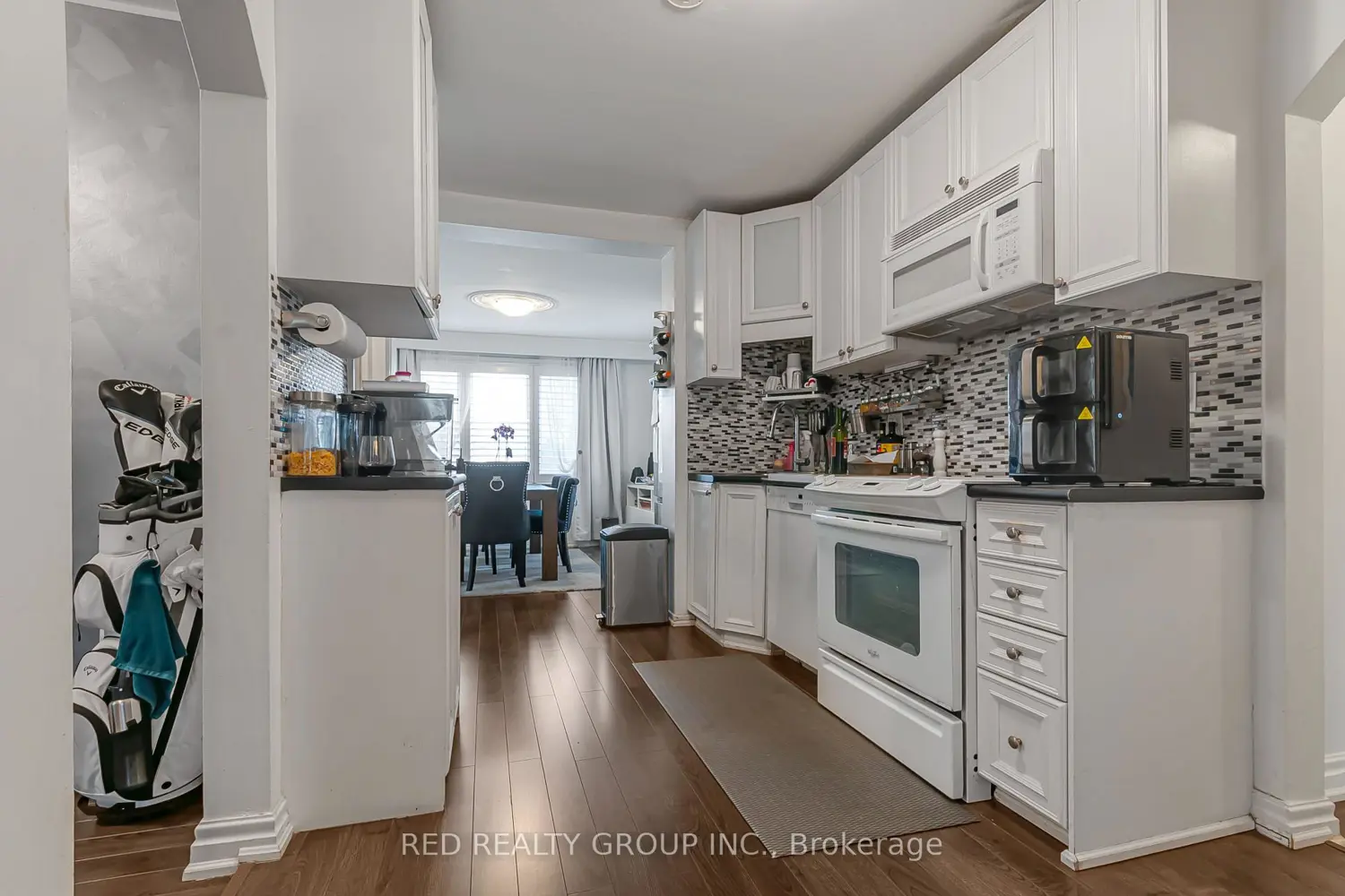 81 Grovedale Avenue photo 3