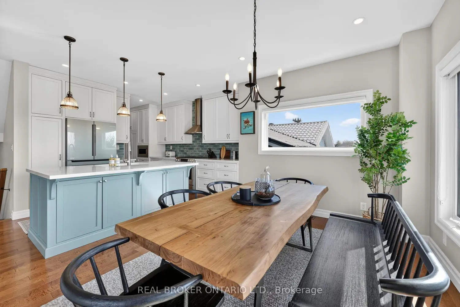 187 Shanty Bay Road photo 4