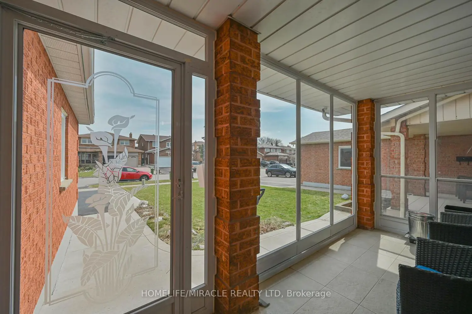 137 Minglehaze Drive photo 3
