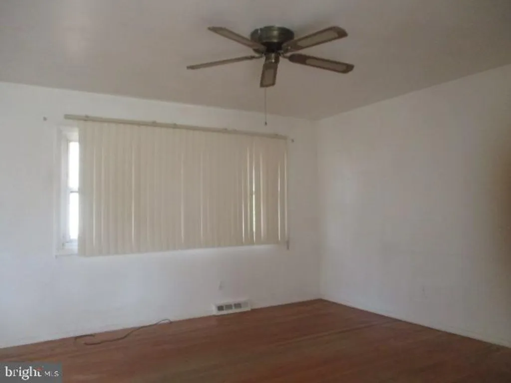 178 9th Street, Pasadena, MD 21122 photo 4