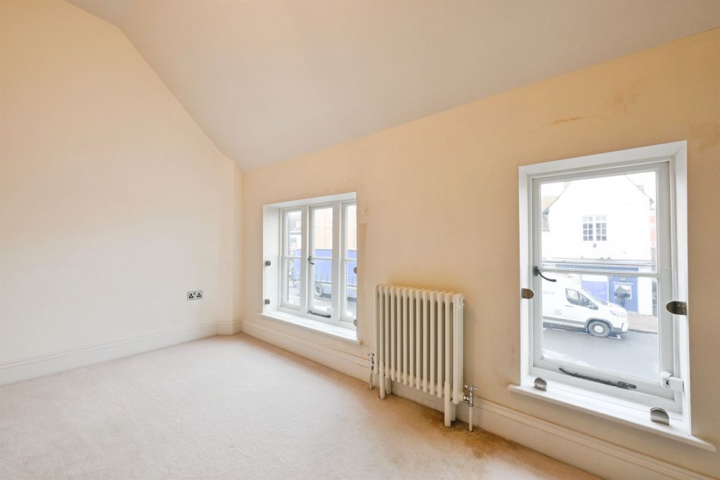 Additional image 10 of 2 bed flat for saleHigh Street, Hoddesdon EN11