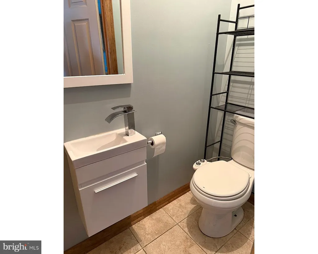 Additional image 17 of 233 N 5th Street, Newport, PA 17074