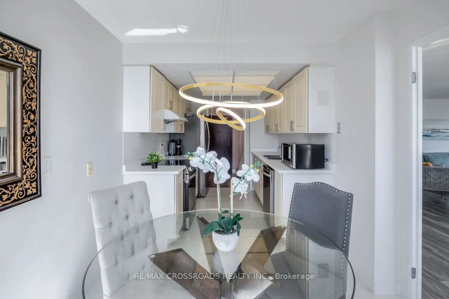Additional image 9 of 7825 Bayview Avenue 304