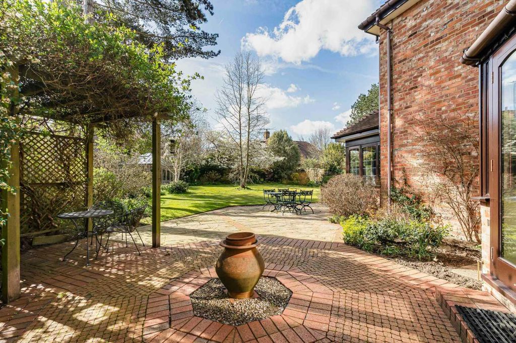Additional image 24 of 5 bed detached house for saleGreen Lane, Henley-On-Thames RG9