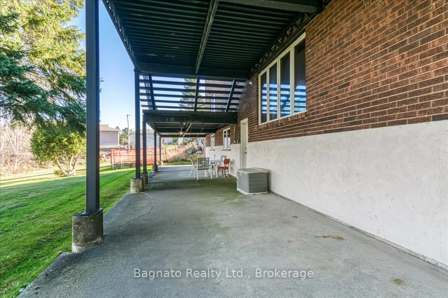 1378 Rideau Street photo 3
