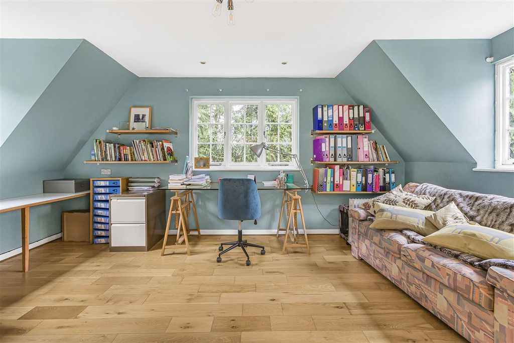 Additional image 16 of 6 bed detached house for saleHertingfordbury Road, Hertingfordbury, Hertford SG14