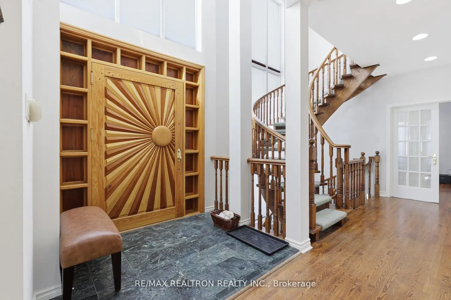 Additional image 4 of 1 Sunforest Court